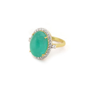 The Hariyali Emerald & Diamond Halo Ring
